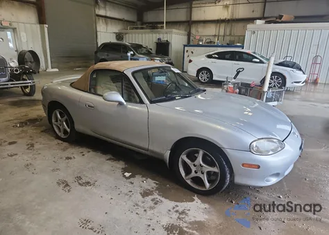 2002 Mazda Mx-5 Miata Base z USA, uszkodzony, nr VIN JM1NB353220231506